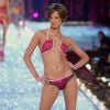 Leticia Birkheuer já foi Angel da Victoria's Secret, mas prefere seu corpo atual