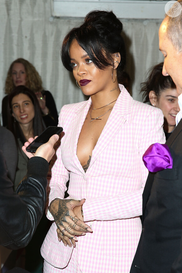 Rihanna lamenta a morte do seu ex-empresário Day Day em rede social: 'Não posso acreditar que isso é verdade'