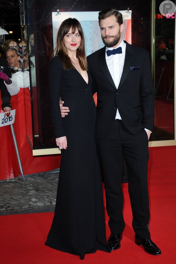 Dakota Johnson e Jamie Dornan estrelaram cenas polêmicas no fime "Cinquenta Tons de Cinza"