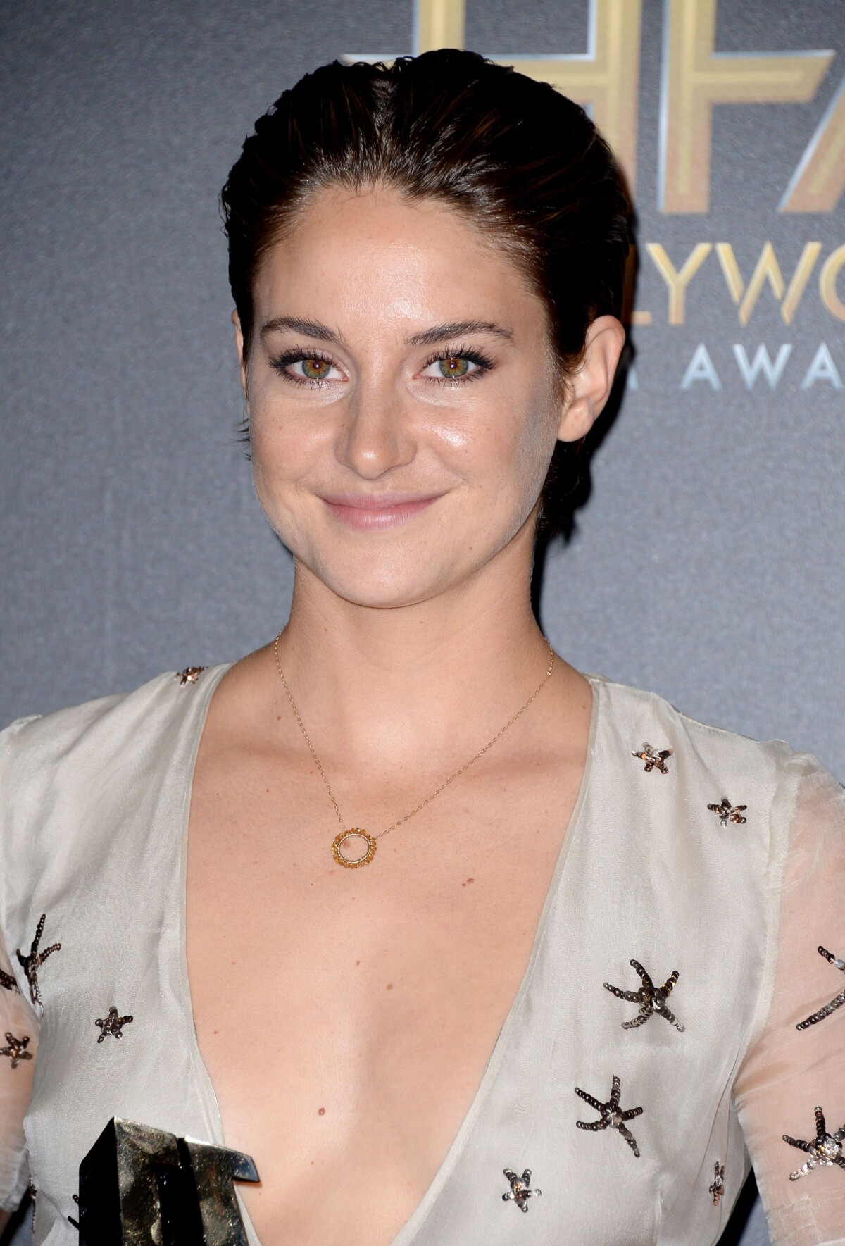 Shailene woodley nua