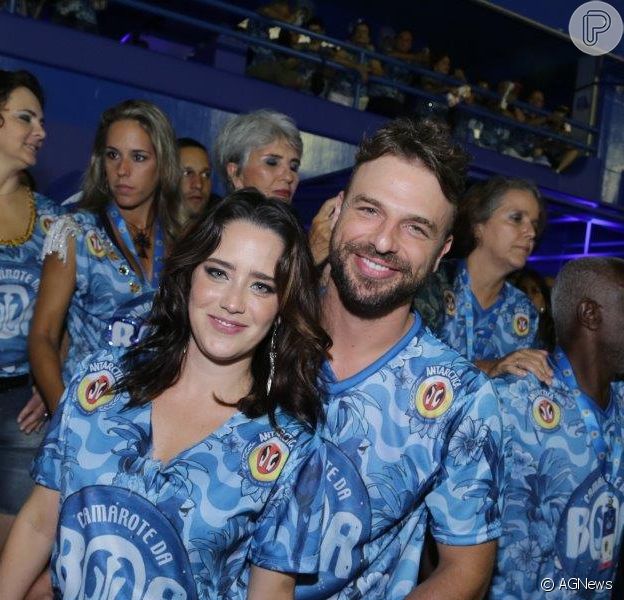 Fernanda Vasconcellos e Cássio Reis estão morando juntos ...