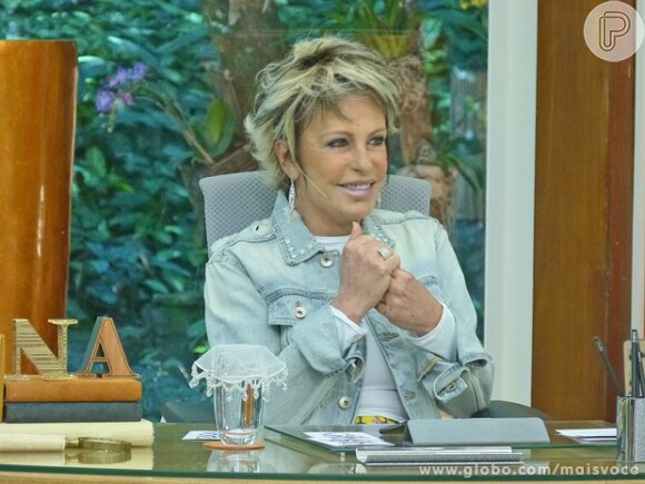 Ana Maria Braga apresenta o 'Mais Você' com pontos na boca, em 24 de abril de 2013