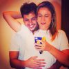 Fernanda Gentil e o marido, Matheus Braga, esperam o primeiro filho