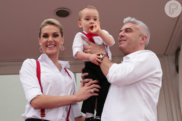 Alexandre Jr., filho de Ana Hickmann e Alexandre Corrêa, comemorou seu aniversário de 1 ano no Buffet Planet Mundi, em São Paulo, neste sábado, 7 de março de 2015
