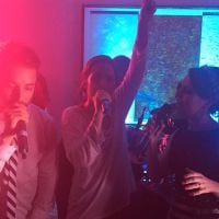 Sandy, Wanessa e Junior Lima cantam juntos no casamento de Serginho Groisman
