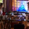 Natália (Daniela Escobar) confessa a Doralice (Rita Guedes) que está apaixonada por Juliano (Bruno Gissoni), em 'Flor do Caribe'