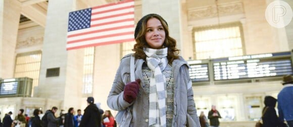 Bruna Marquezine grava cena da novela 'I Love Paraisópolis' na Grand Central Station, em Nova York, nos Estados Unidos