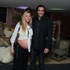 A namorada de Luciano Szafir, Luhanna Melloni, chamou a atenção ao mostrar o barrigão de oito meses
