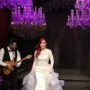 Josie Pessôa desfila vestida de noiva no evento 'Casamoda Noivas Mais', em São Paulo