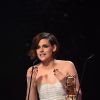 A aniversariante ganhou o prêmio de Melhor Atriz Coadjuvante pelo filme 'Acima das Nuvens' no César Awards, importante premiação do cinema francês