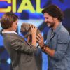 Daniel de Oliveira levou um cachorrinho de presente para Sophie Charlotte no 'Domingão do Faustão' de 5 de abril de 2015