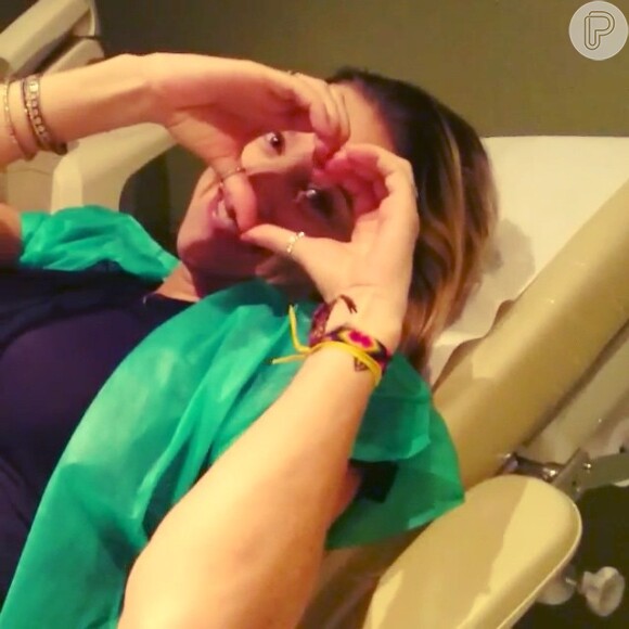 Luana Piovani postou um vídeo no qual revela o nome de sua filha: 'Liz'