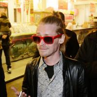 Macaulay Culkin fuma 60 cigarros por dia para não usar heroína