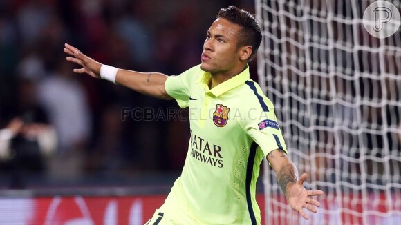 'As pessoas achando que o Neymar vai ser pai', brincou outro internauta aos risos durante o jogo de Neymar com o Barcelona