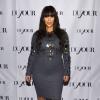 Para o lançamento da Dujour Magazine, Kim Kardashian escolheu um vestido justinho com pedrarias