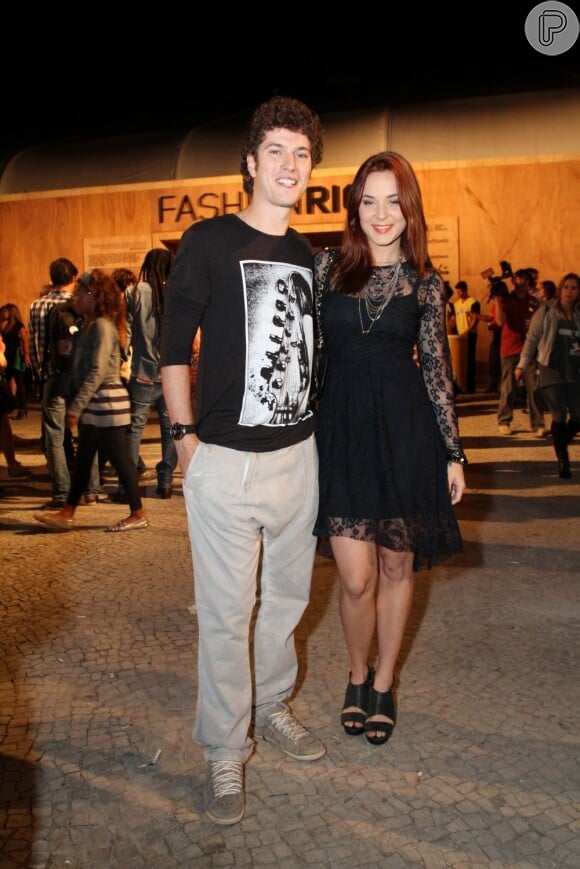 Juliana Lohmann e Caio Paduan não estão mais juntos, informa a coluna 'Retratos da Vida', do jornal carioca 'Extra' de 19 de maio de 2013