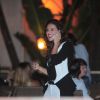 Paloma Bernardi recebe amigos famosos para comemorar aniversário de 30 anos em restaurante no Rio