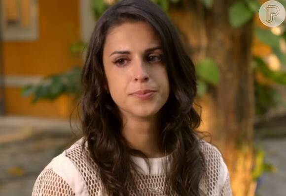 Liz (Débora Rebecchi) chora ao ser abandonada por Israel (Kayky Brito), na novela 'Alto Astral'