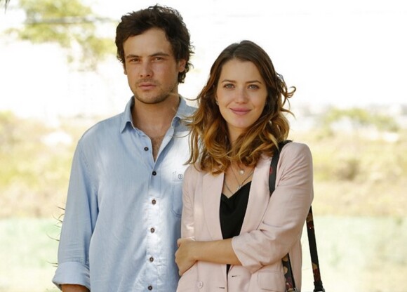 Sergio Guizé e Nathalia Dill formam o casal Caíque e Laura na novela 'Alto Astral'