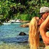 Fernando Medeiros postou foto beijando Aline Gotschalg, do 'BBB15', para avisar sobre o retorno do namoro. No Instagram, ex-brother se derreteu pela modelo: 'Reconhecer e perdoar são 'poderes' divinos e isso só nos fortalece'