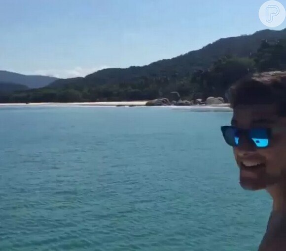 Bruno Gissoni também mostrou passeio de barco em sua conta no Instagram