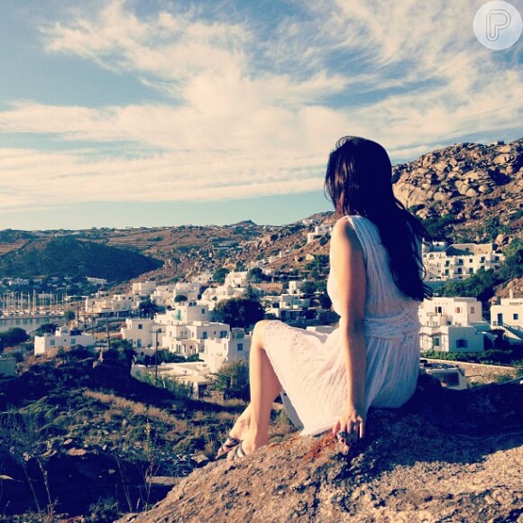 Sophia Abrahão posta foto em Mykonos, na Grécia
