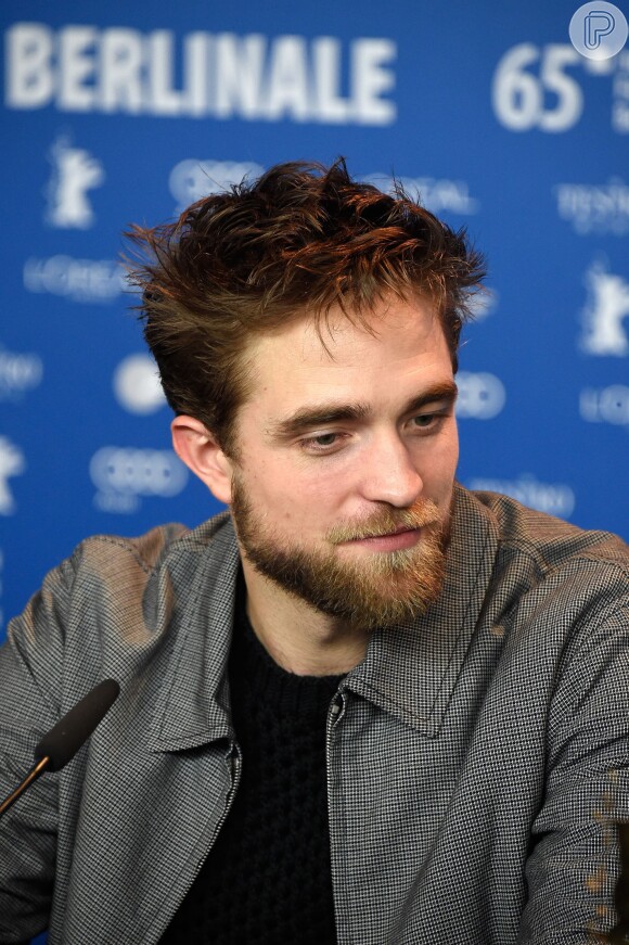 Pattinson superou a traição de Kristen e agora curte romance com a cantora inglesa FKA Twigs
