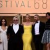 Elenco do filme 'Mad Max: Estrada da Fúria' se reune em première do longa no segundo dia do Festival de Cannes 2015