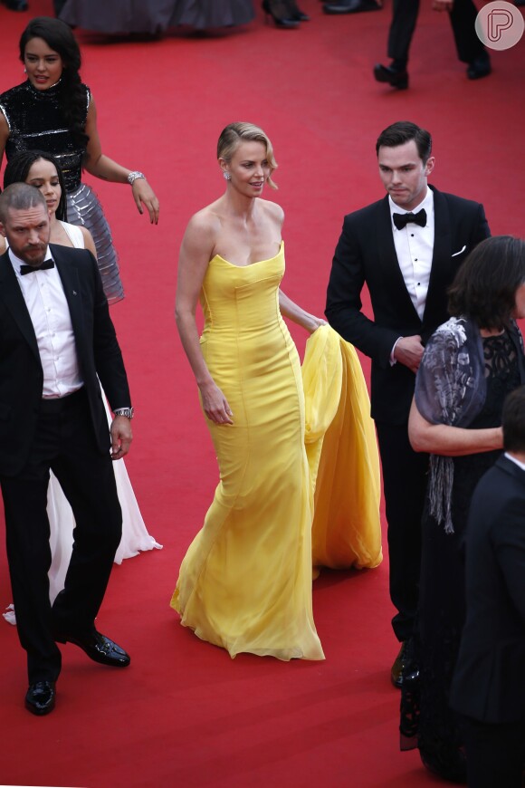 Tom Hardy, Charlize Theron e Nicholas Hoult no segundo dia do Festival de Cannes 2015, nesta quinta-feira, 14 de maio de 2015
