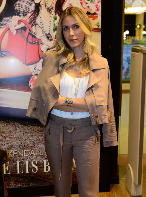 A blogueira Nati Vozza foi outra convidada do lançamento da coleção da grife Le Lis Blanc