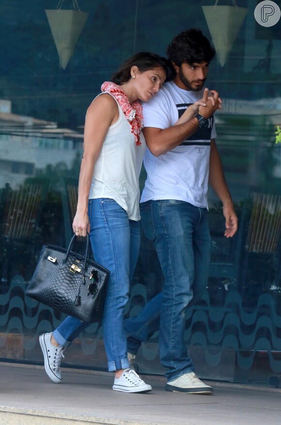 Ela e o noivo, Hugo Moura, ainda não decidiram se vão ou não oficializar a união