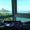 Bruna Marquezine publica foto com a paisagem do Rio de Janeiro de fundo e diz que está de volta ao trabalho