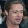 Brad Pitt deixa gorjeta generosa para garçonete de restaurante japonês, em 7 de junho de 2013