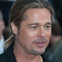 Brad Pitt deixa mais de R$ 1400 de gorjeta para garçonete, na Alemanha