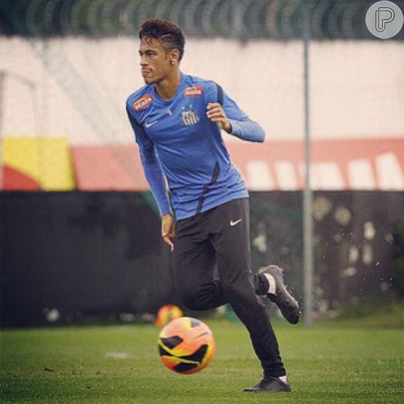 A partir deste mês, a renda de Neymar será de cerca de R$ 43 milhões