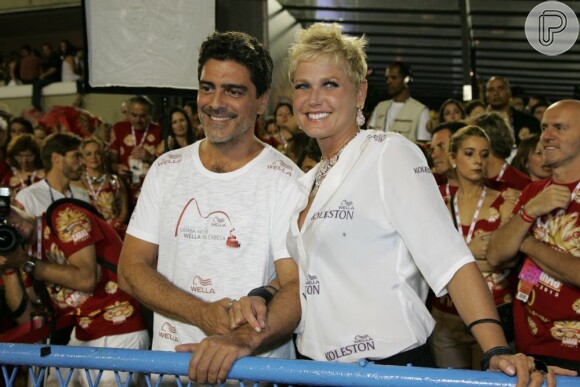Xuxa e Junno Andrade assumiram o namoro em janeiro de 2013