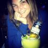 Cristiana Oliveira publica imagem de um drink, em Orlando, nos Estados Unidos