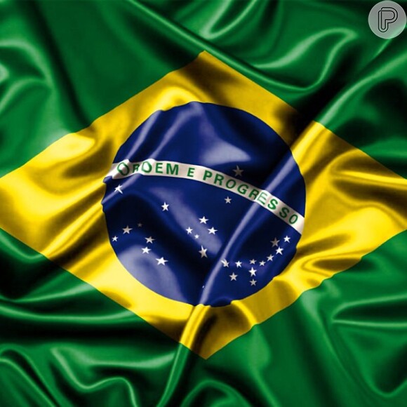 Neymar publicou o texto junto de uma imagem da bandeira nacional