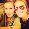 Gisele publicou uma foto no Instagram ao lado da irmã caçula no dia 17: 'No trem-bala com a minha irmã mais nova ... Estou muito feliz por ela estar nos acompanhando nessa maratona de trabalho'