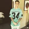 Vários fãs de Justin Bieber comentaram a postura do ator e o elogiaram. 'Que orgulho!' e 'Que bom garoto!' foram algumas das frases de apoio dos seguidores