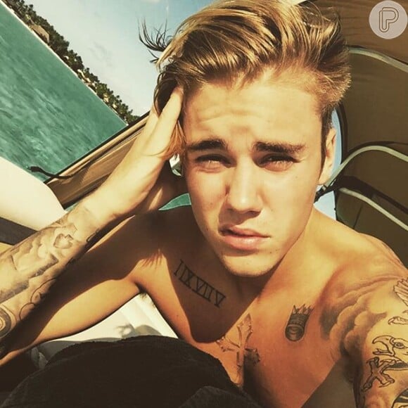 Justin Bieber se arrepende de foto postada no Instagram sem roupa e apaga de sua rede social, pedindo desculpas aos fãs