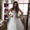 AnaJu Dorigon posa vestida de noiva para a novela 'Malhação'