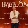 Enquanto 'Além do Tempo' estreou com ótima audiência, Gilberto Braga continua sofrendo com os baixos índices da novela 'Babilônia'