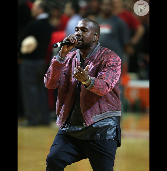 A comissão dos Jogos Pan-Americanos confirmou Kanye West para o show de encerramento do evento, nesta quinta-feira, dia 16 de julho de 2015