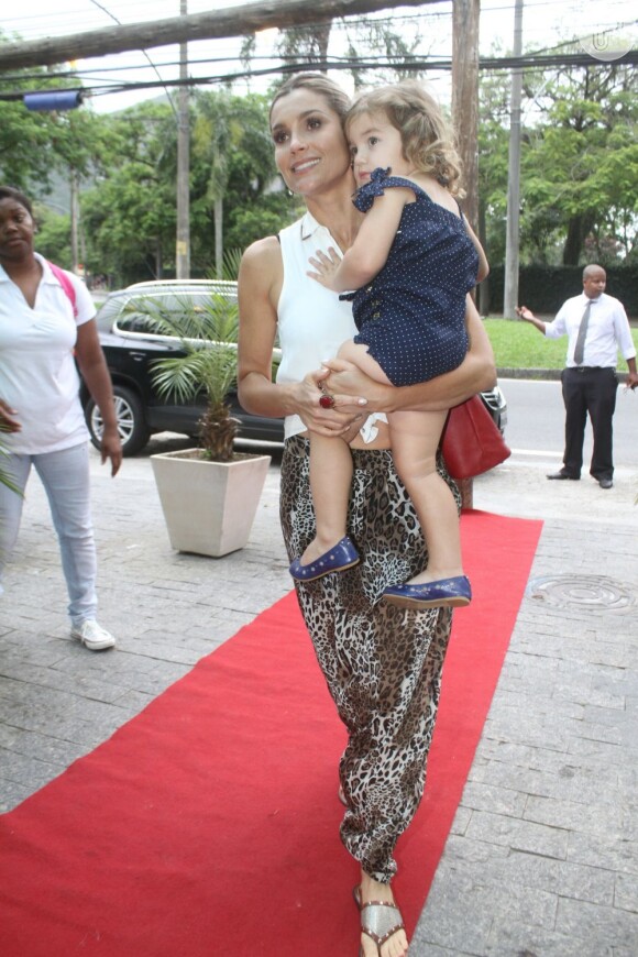 Flávia Alessandra também mãe de Olívia, de 2 anos