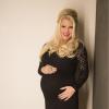 Jessica Simpson posa grávida de seu segundo filho, Ace Knute Johnson