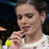Camila Queiroz come chocolate no 'Programa do Jô': 'Eu como tudo, sou magra de ruim'