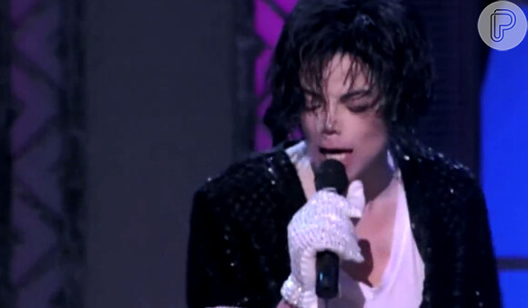 Luva que pertenceu a Michael Jackson será leiloada nesta quinta-feira, 28 de julho de 2015. O valor inicial é de US$ 20 mil, cerca de R$ 67 mil