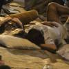 Grazi Massafera se deitou no chão durante gravação da trama das onze da TV Globo