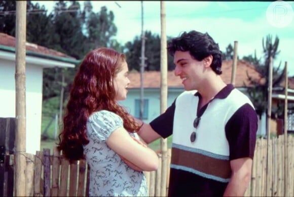 Karla Muga viveu um romance com Rodrigo Lombardi em 'Meu Pé de Laranja Lima', de 1998